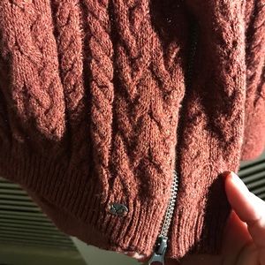 American eagle sweater